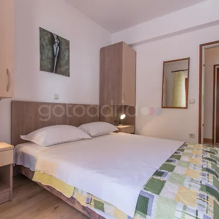 Near The Ruzze شقة