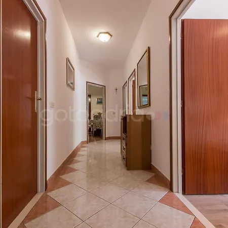 Apartment Near The Ruzze Brela