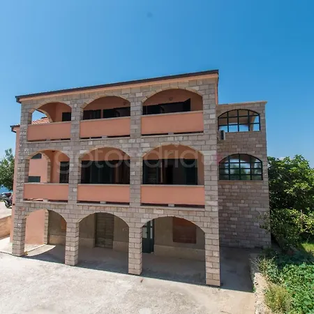 Apartment Near The Ruzze