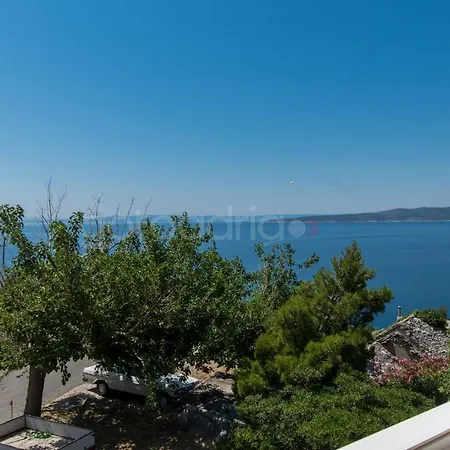 Near The Ruzze شقة